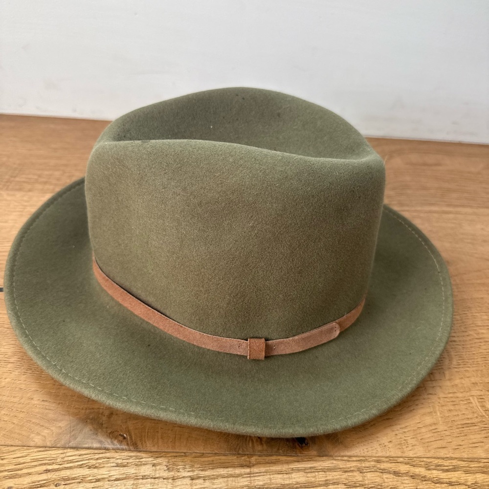 Eddie Bauer Men's Lite Felt Wool Fedora Hat with Tan Leather Band Sz. Med